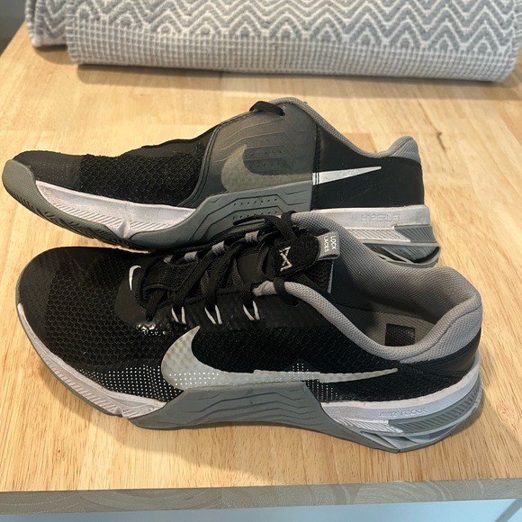 Nike Metcon Shoes - Picture 5 of 5